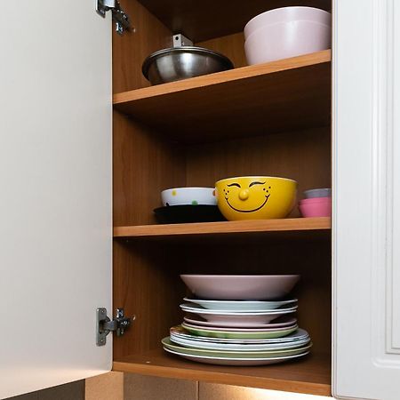 Sunny 1 Bedroom Apartment In Centre Of Riga Ngoại thất bức ảnh