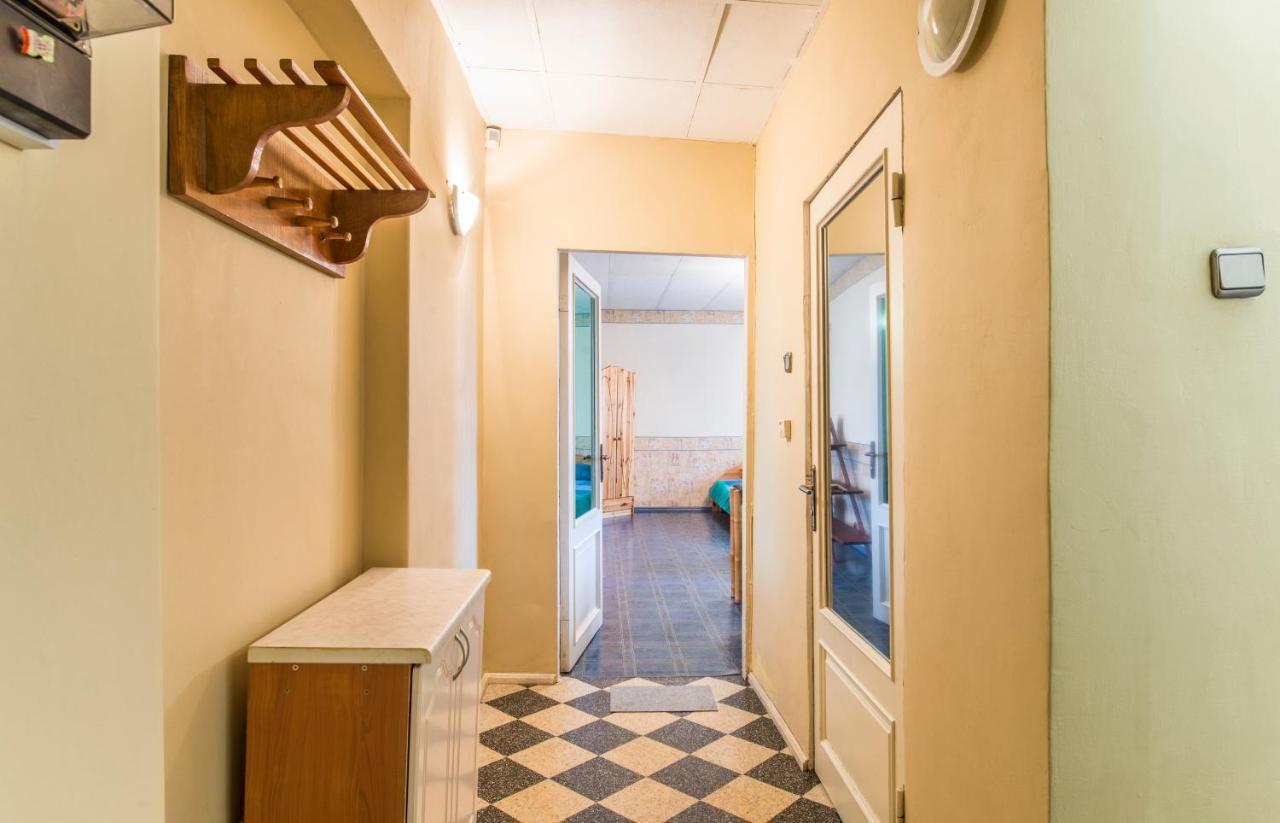 Sunny 1 Bedroom Apartment In Centre Of Riga Ngoại thất bức ảnh