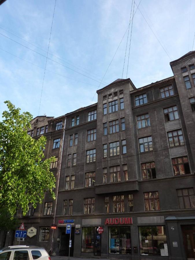 Sunny 1 Bedroom Apartment In Centre Of Riga Ngoại thất bức ảnh