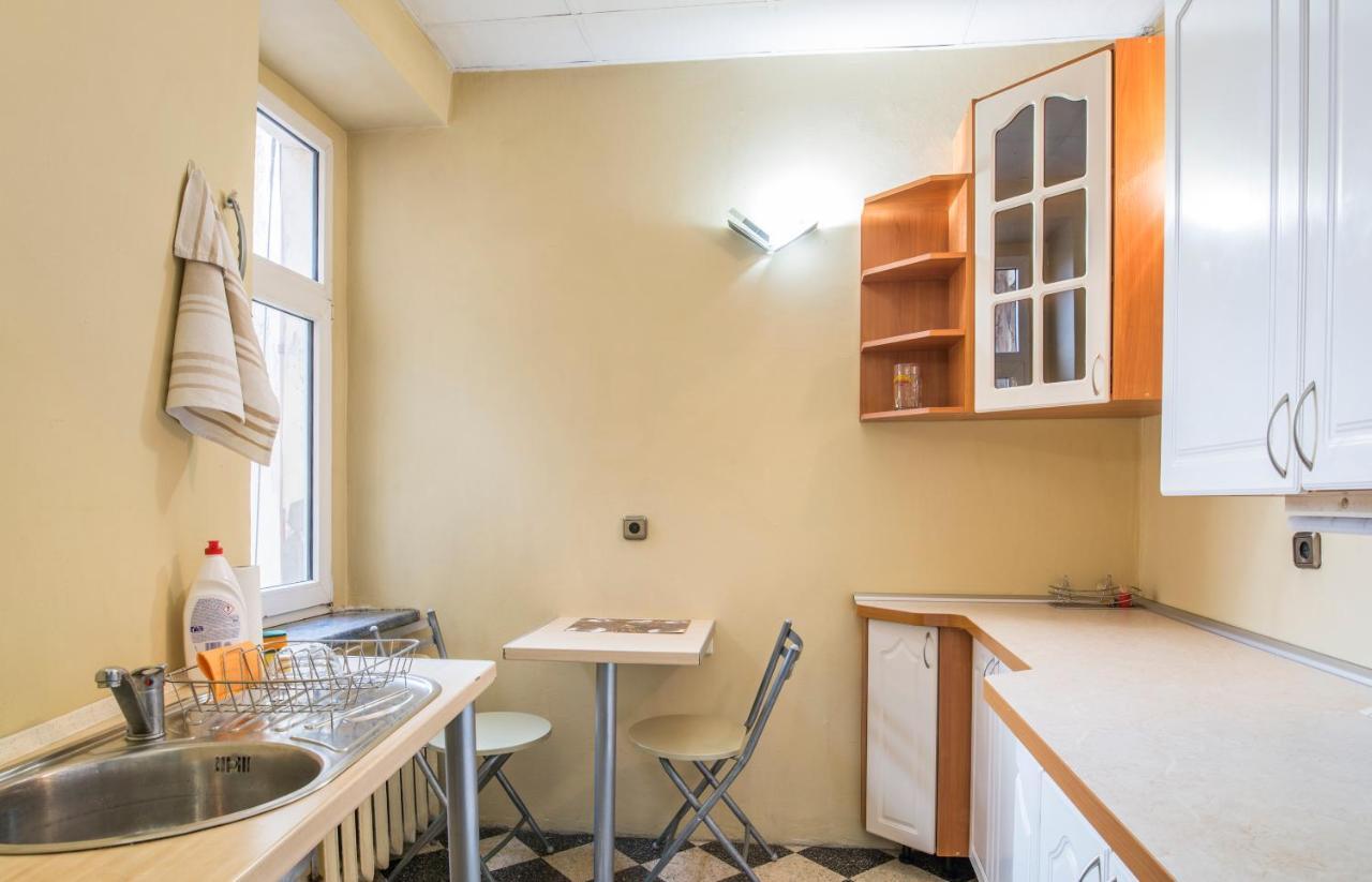 Sunny 1 Bedroom Apartment In Centre Of Riga Ngoại thất bức ảnh